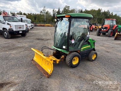 John Deere 1585 Sidewalk Plow