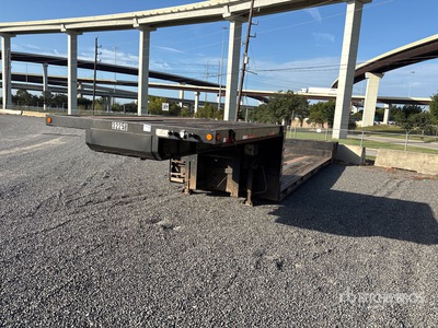 2008 XL Specialized XL30DD 52 ft T/A Step Deck Trailer
