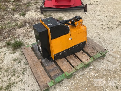 2026 GIYI EBC32 Mini Excavator Brush Cutter - Unused