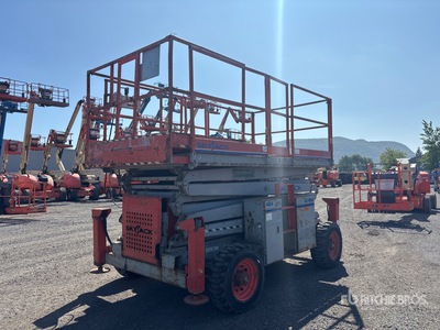2009 Skyjack SJ8841RT 4x4 Diesel Ascenseur à ciseaux