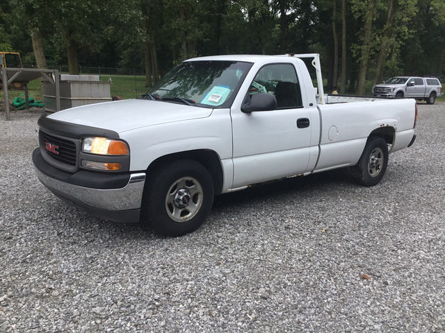 2000 GMC TC15903 Pickup - 2216935 / D1-05