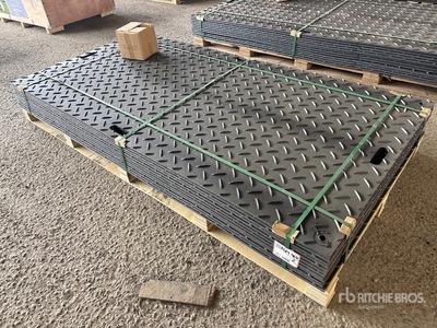 Quantity of (12) 2026 SKLP SK-LJB12 94 in x 47 in Polyethylene Ground Protection クレーンマット (Unused)