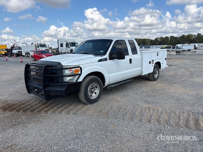 2015 Ford F-250 XL 4x2 Extended Cab Camión Utilitario