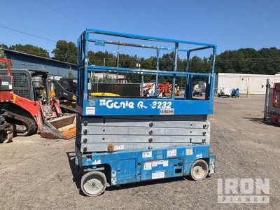 2016 Genie GS-3232 Electric منصة رفع متحركة
