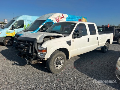 2010 Ford F-350 XL 4x2 Crew Cab Pickup