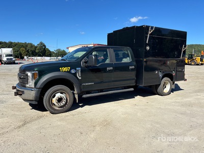 2018 Ford F-450 XL 4x2 Crew Cab Camion utilitaire