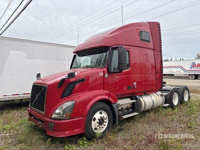 2014 Volvo VNL670 6x4 Sleeper Prime Mover