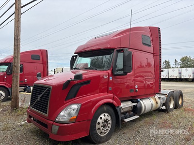 2016 Volvo VNL670 6x4 Sleeper Prime Mover