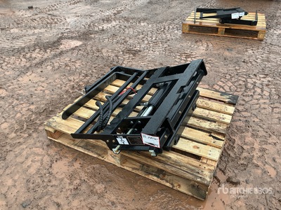 2026 GIYI GY-CYHC 30 in Mini Skid Steer Forks (Unused)