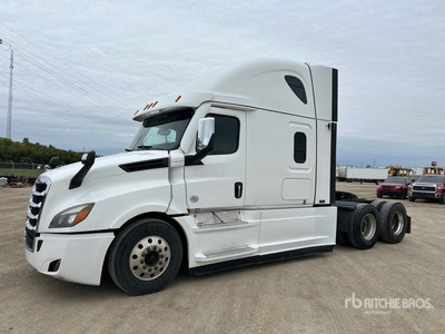 2022 Freightliner Cascadia 126 Sleeper Prime Mover