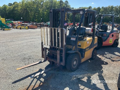2011 Yale GLP050VXNVSE084 4800 lb Forklift