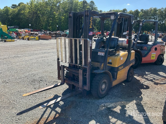 2011 Yale GLP050VXNVSE084 4800 lb Forklift