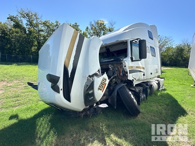 2019 Volvo VNL 6x4 3- Achs Sattelzugmaschine mit Schlafkabine (Inoperable)