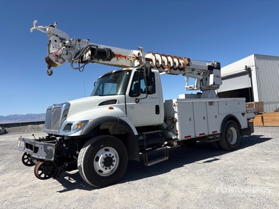 2007 International 7300 4x2 Digger Derrick Truck