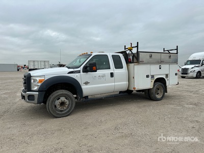 2016 Ford F-450 XL 4x2 Extended Cab Utility Truck