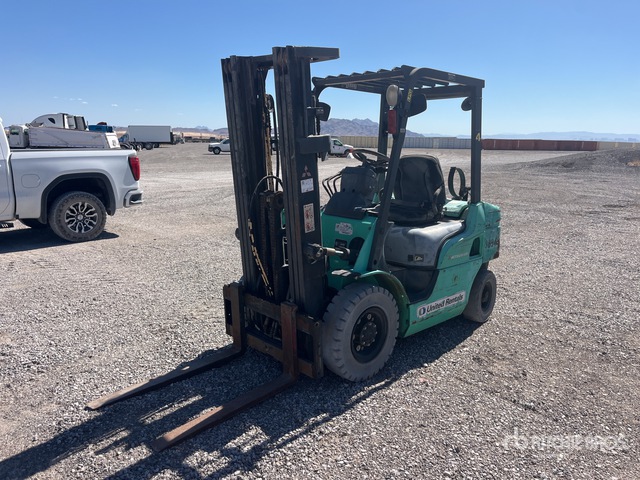 2008 Mitsubishi FG25NGLP 4500 lb Cushion Tire Forklift (Inoperable)