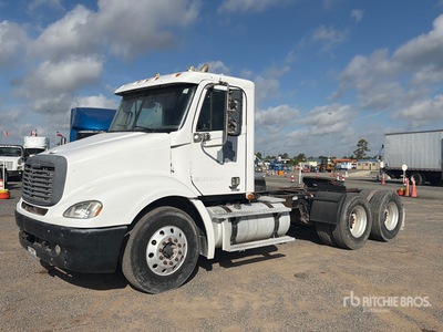 2007 Freightliner Columbia 112 6x4 Cabeza Tractora Cabina Corta