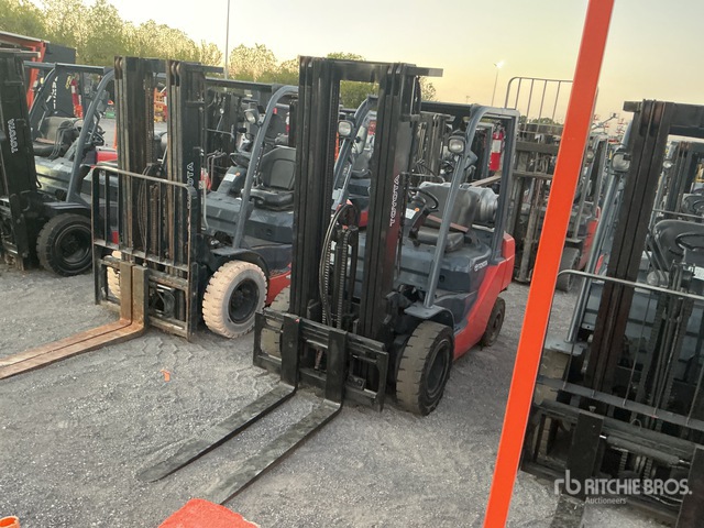 2018 Toyota 8FGCU25 4500 lb Cushion Tire Forklift