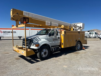 Versalift on 2008 Ford F-750 XL 4x2 Camion Nacelle