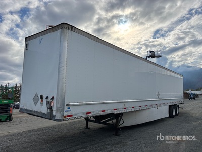 2014 Vanguard 53 ft x 102 in T/A Van Trailer