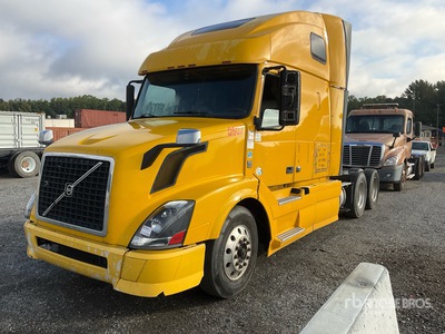 2012 Volvo VNL Tracteur routier couchette