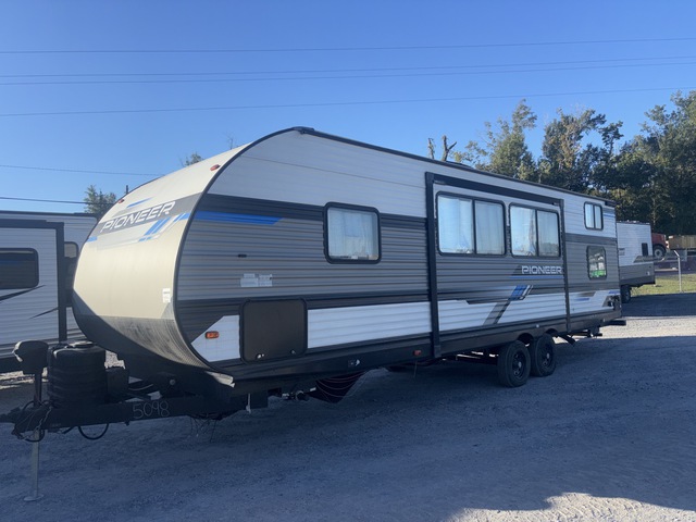 2023 Heartland Pioneer BH270 32 ft T/A Travel Trailer