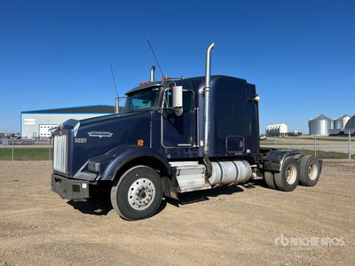 2007 Kenworth T800 6x4 T/A Sleeper Truck Tractor