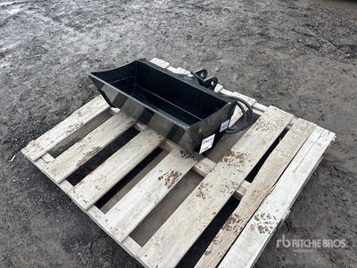 2026 VICSEC VCT600 24 in Tilting Excavator Bucket (Unused)