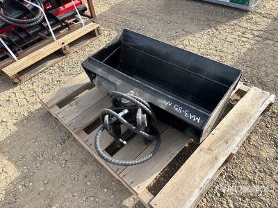2026 GIYI GY-3TB Tilting Excavator Bucket - Fits Cat 3 - 5 ton (Unused)