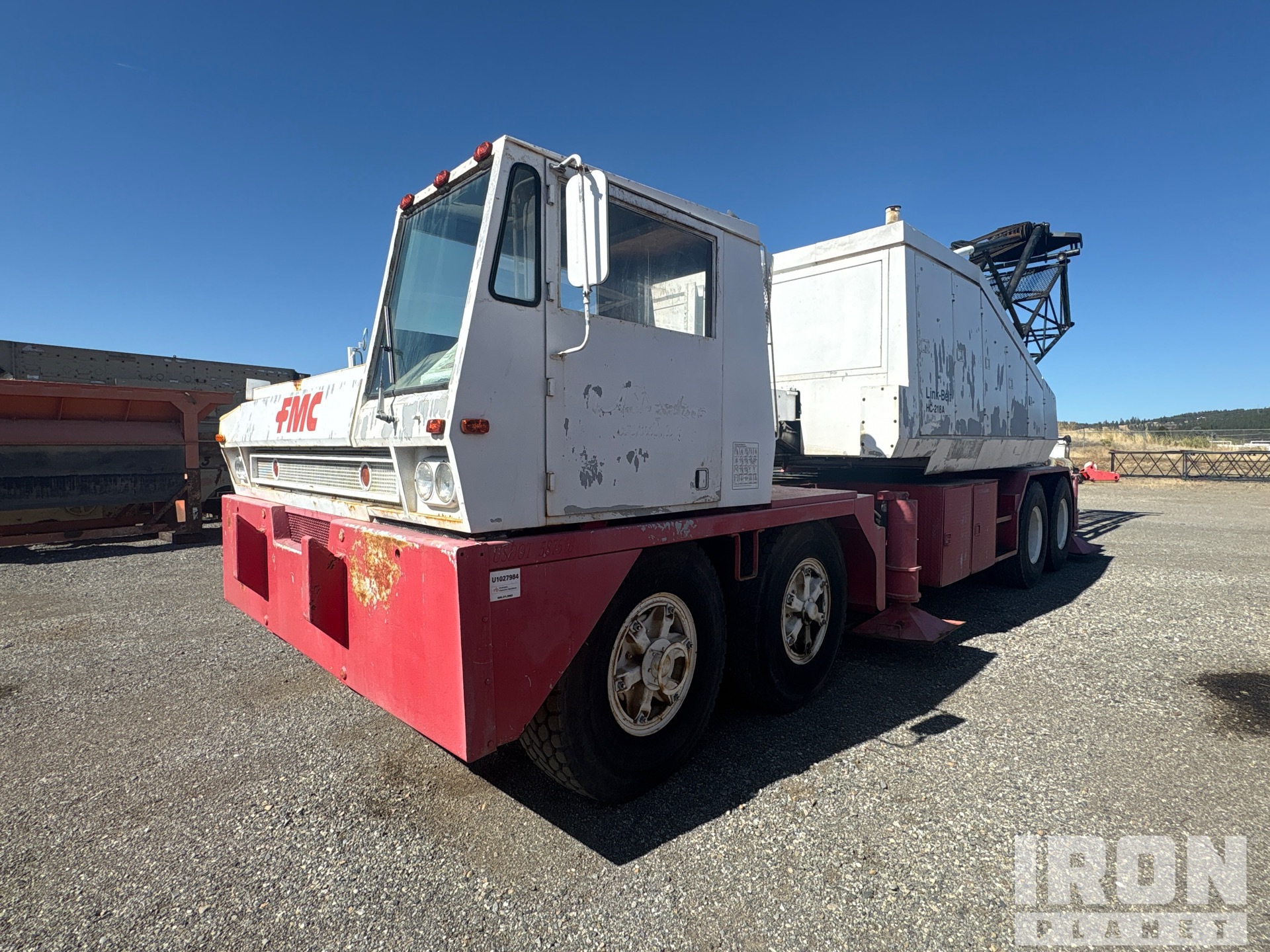 1981 Link-Belt HC218A 200000 lb Lattice-Boom Truck Crane