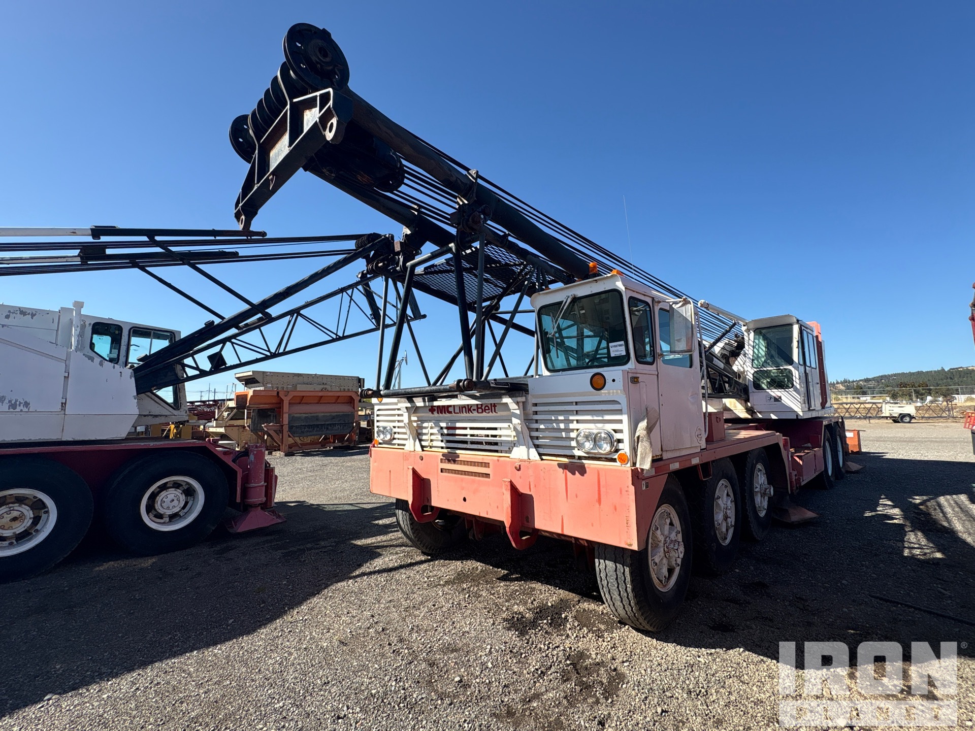 Link-Belt HC-234 280000 lb Lattice-Boom Truck Crane