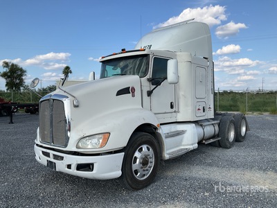 2016 Kenworth T660 6x4 Tractocamion con Dormitorio / Tracteur routier couchette