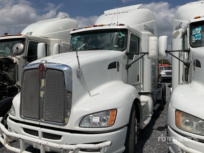 2016 Kenworth T660 6x4 Tractocamion con Dormitorio / Cabina con cuccetta per trattore stradale