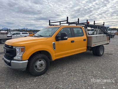 2020 Ford F-350 XL 4x2 Crew Cab Flatbed Truck