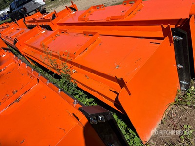 Kit Containers QT-SP-10-23 120 in Empujador de nieve para minicargadora (Unused)