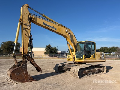 2010 Komatsu PC200LC-8 Tracked Excavator