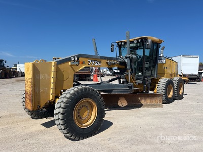 2011 John Deere 772G AWD Motor Grader