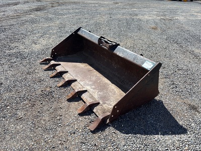 65 in Q/C General Purpose Pala para Minicargadora - Fits Bobcat T770