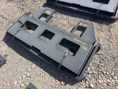 Kit Containers 42 in Skid Steer Forks (Unused)