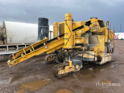2005 Gomaco GT3600 Curb and Gutter Machine