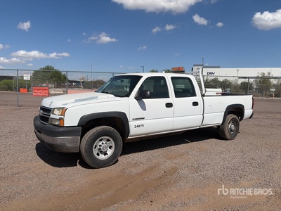 2007 Chevrolet Silverado 2500 HD 4x2 Crew Cab Pickup