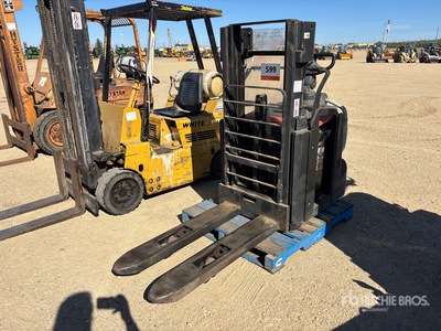 BT SPE160L 1600 kg Pallet Jack