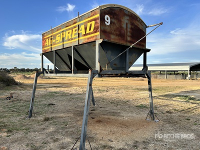 Fertilizer Bin Divers