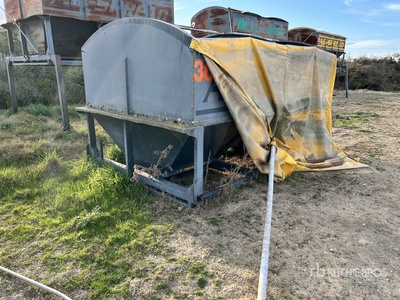 Fertilizer Bin Divers