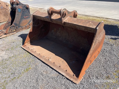 Impact 1750 mm Q/C Cleanup Excavator Bucket