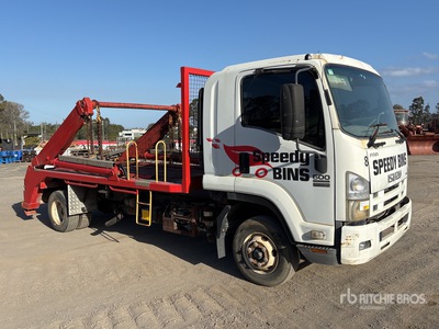 2008 Isuzu Frr600 4x2 Camion à système de levage à crochet
