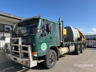 1997 Ferrari 718 5.5 t Knuckle Boom on 1987 Volvo FL10 6x4 Camion plataforma con grua