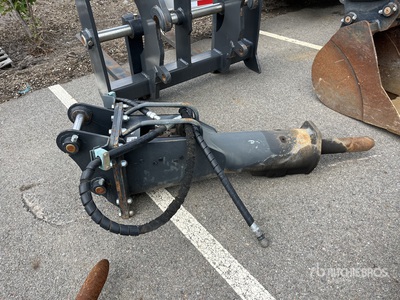 2017 Bobcat HB2380 Hydraulic Breaker