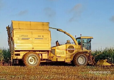 2001 New Holland FX58 穀物刈り取り機械