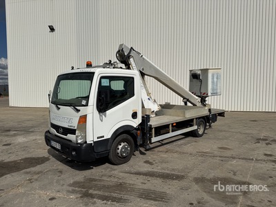 2013 Multitel 160AluDs 16 m on 2013 Nissan Cabstar-Multitel Camion Nacelle Podnośnik Koszowy